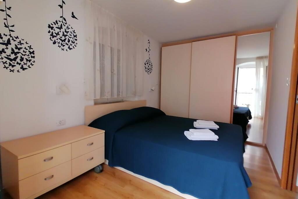 Apartment Veli Dvor Cres Eksteriør bilde