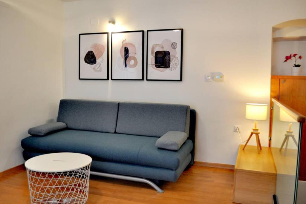 Apartment Veli Dvor Cres Eksteriør bilde