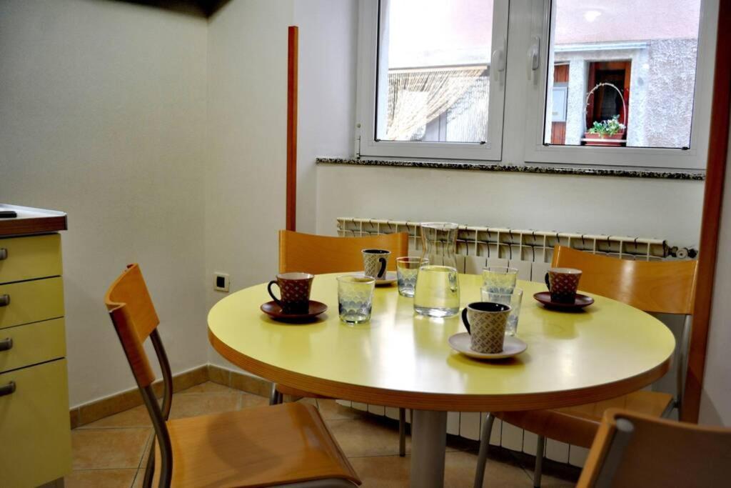 Apartment Veli Dvor Cres Eksteriør bilde